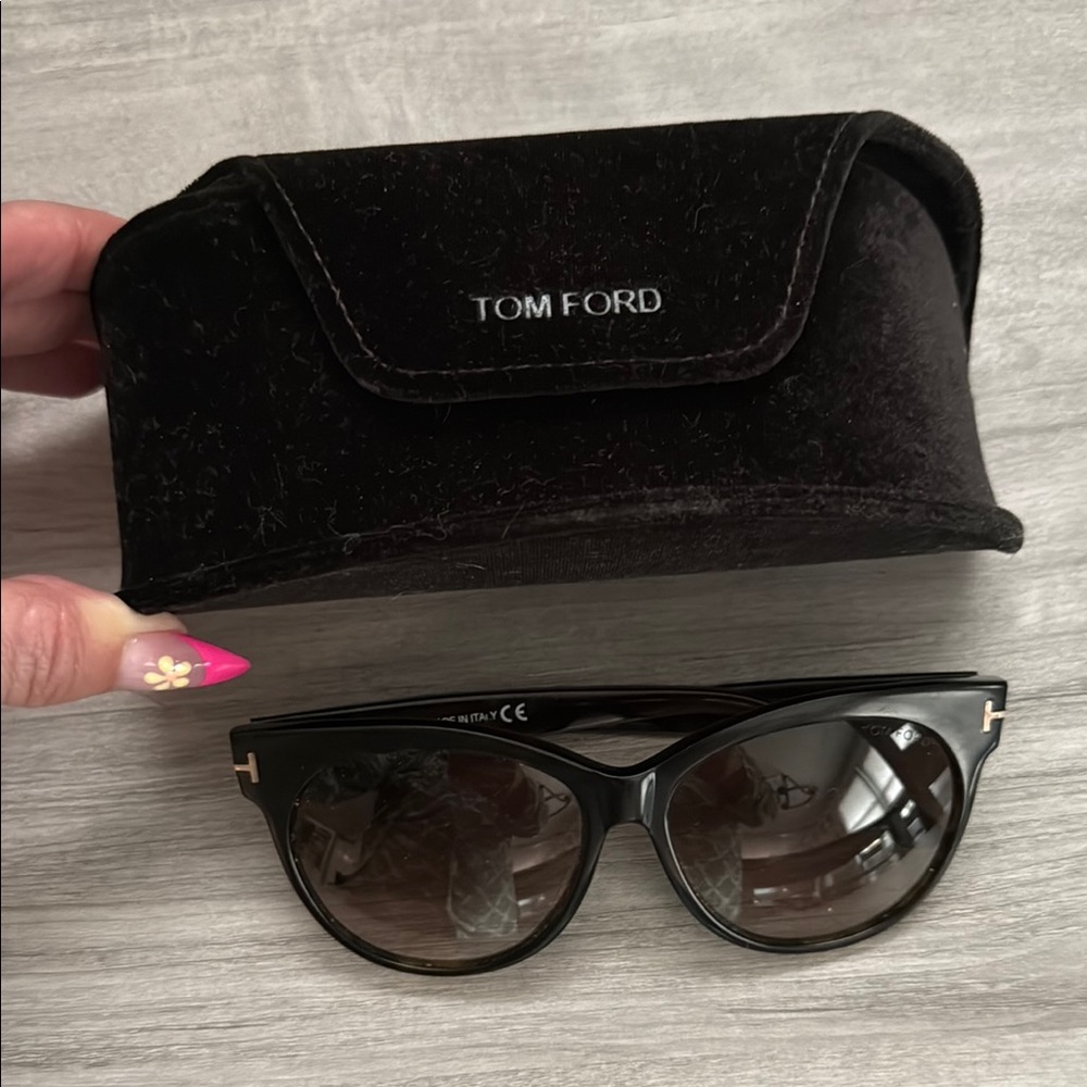 Tom Ford Black Tortoise Sunglasses with Dark Lenses with Case